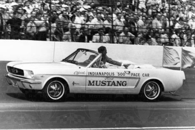 1964-1-2-Ford-Mustang-Pace-Car_1864645