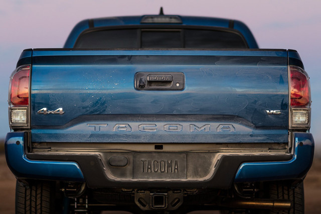 The newly-redesigned 2016 Tacoma has a sexy rear. 