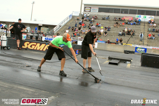 The track staff has been hard at work this weekend keeping the track in good condition scraping the line often between classes or when ever rubber gets built up too much on the line and cleaning various oil downs.
