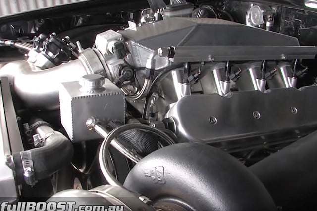 This turbocharged 427 cubic-inch LSX V8 looks absolutely incredible inside the engine bay of this Monaro.