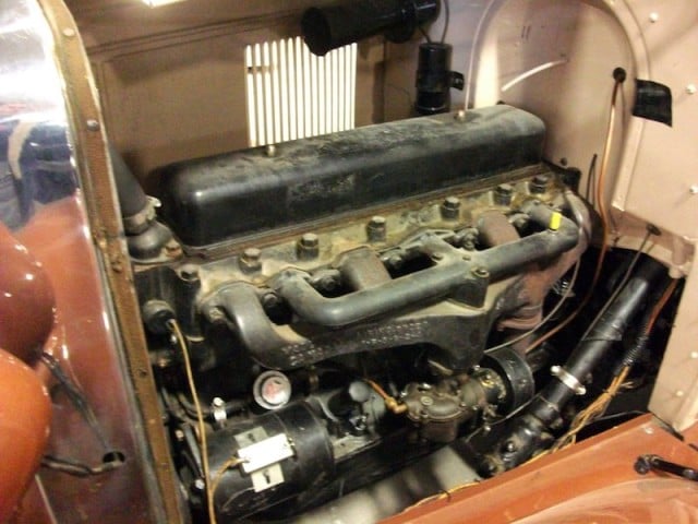1929_Chevrolet_engine_(6221992954)