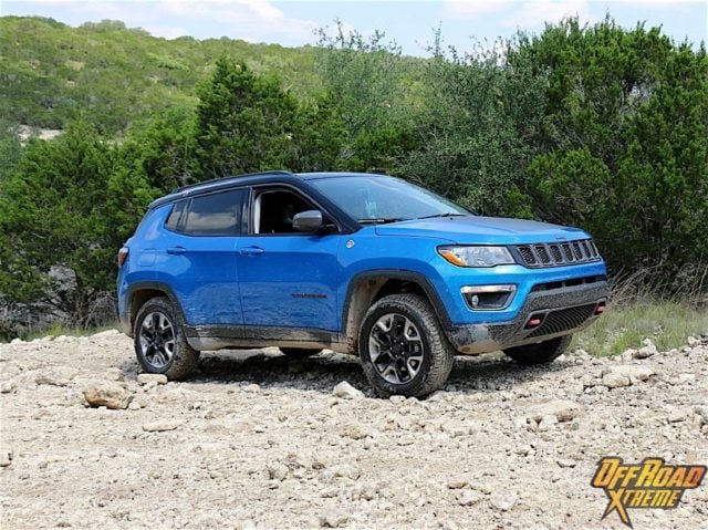 0032017-Jeep Compass-Trailhawk-OffRoad-Xtreme-3