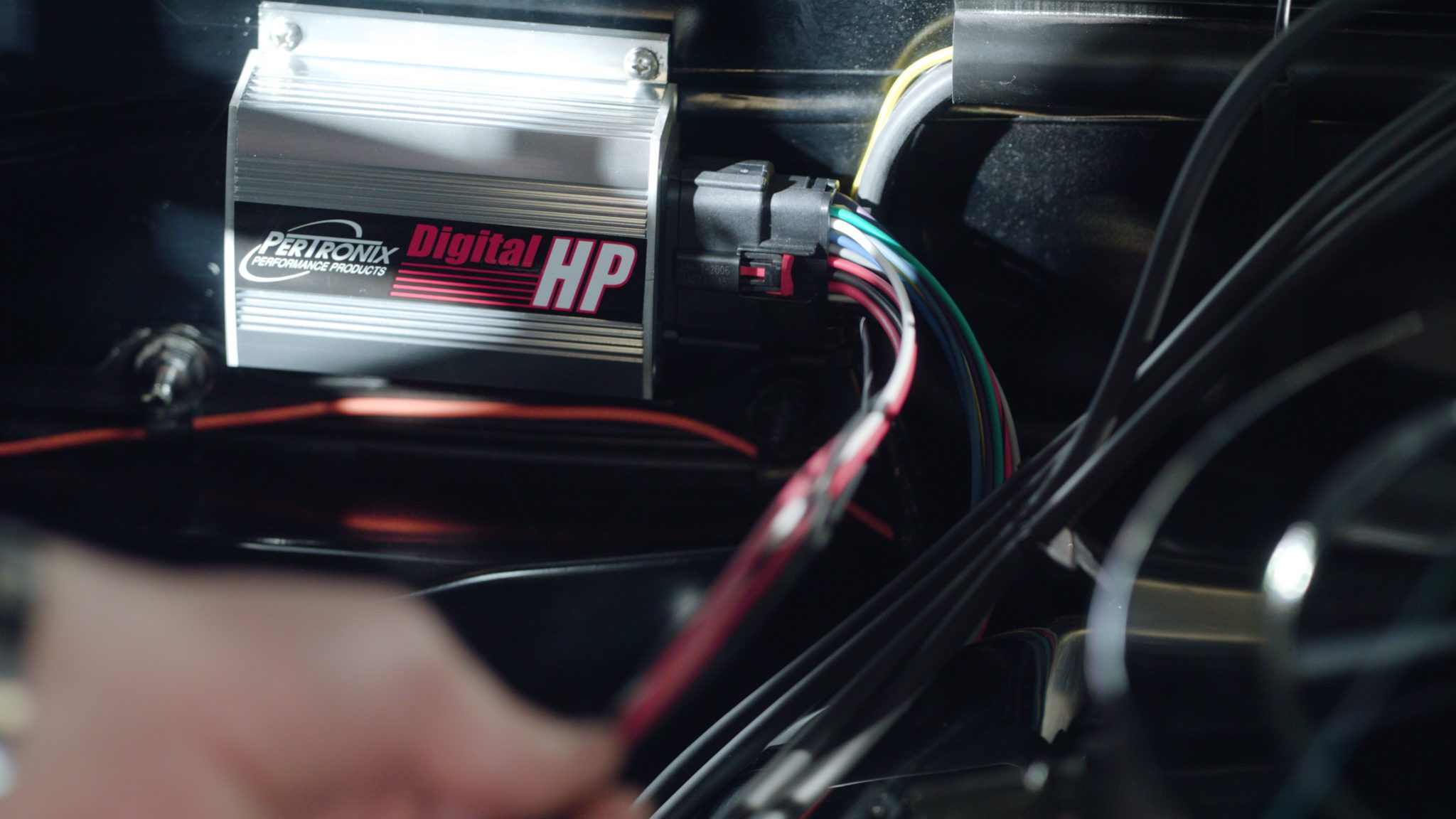 Video: How to install PerTronix Digital HP Ignition Box