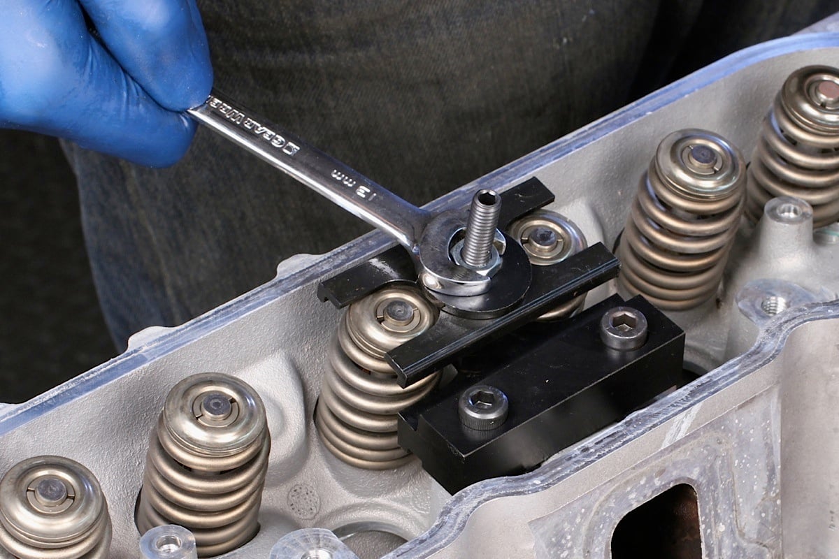 Valve Spring Compressor Tool for Chevrolet LS1 LS6 Engine Camaro Corvette GM New 