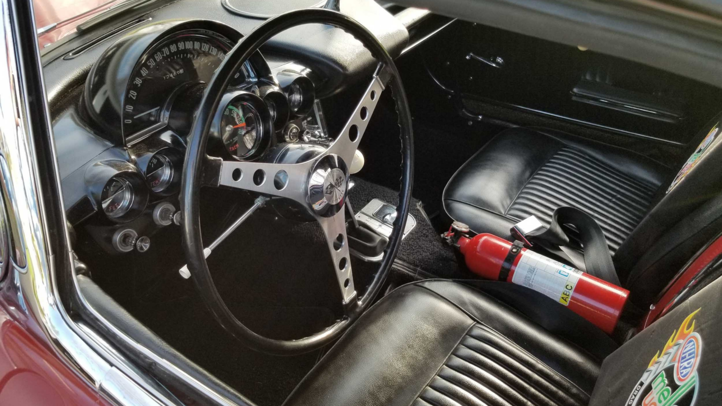 1962 Corvette interior