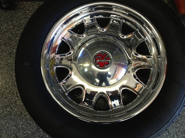 Raczuk hand-made his own custom hubcaps with a refashioned Graham logo.