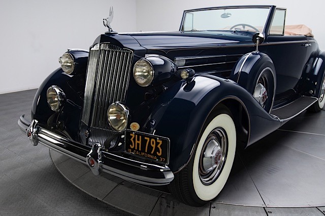 1937-Packard-Twelve_297792_low_res