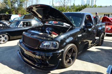 local-church-car-show-draws-strong-blue-oval-turnout-2018-04-06_02-12-58_567187