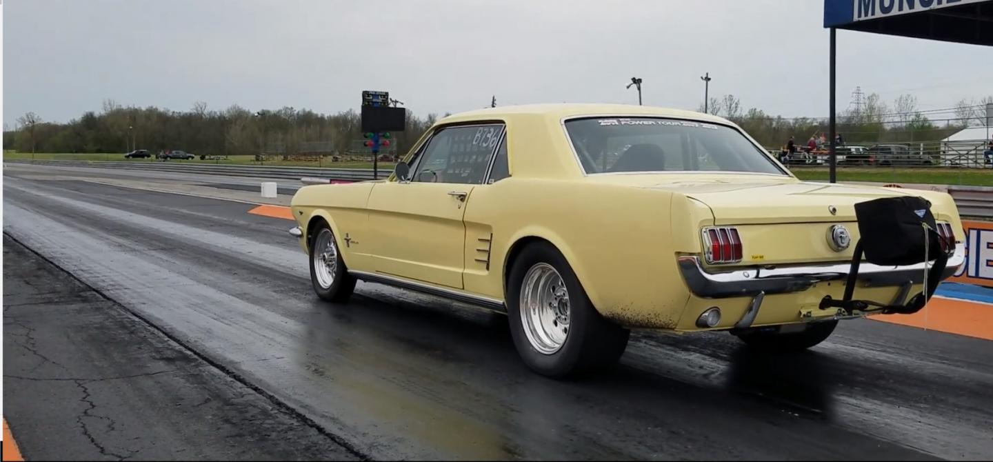 Turbocharged Classic Sleeper ’Stang Run Eights On The Quarter Mile