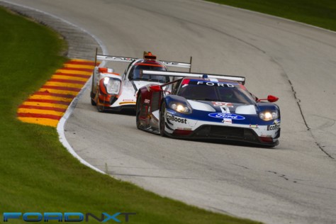 ford-gt-reels-in-its-fourth-imsa-victory-in-a-row-at-road-america-2018-08-06_02-21-47_312012