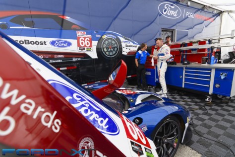 ford-gt-reels-in-its-fourth-imsa-victory-in-a-row-at-road-america-2018-08-06_02-27-05_799260