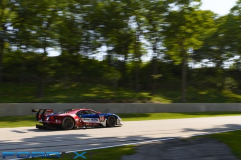 ford-gt-reels-in-its-fourth-imsa-victory-in-a-row-at-road-america-2018-08-06_02-28-25_874123