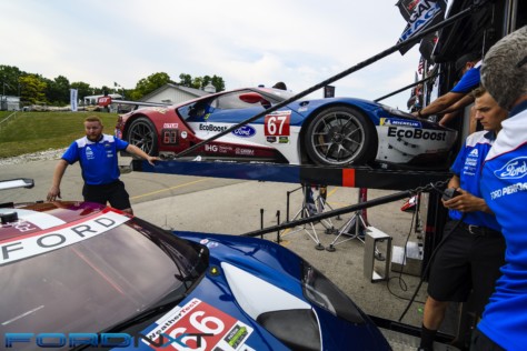 ford-gt-reels-in-its-fourth-imsa-victory-in-a-row-at-road-america-2018-08-06_02-34-06_950198