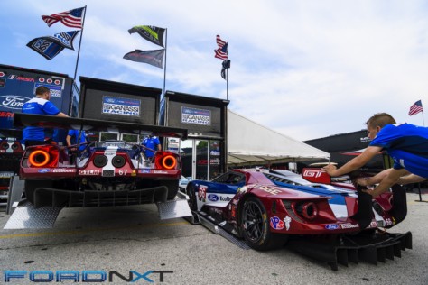 ford-gt-reels-in-its-fourth-imsa-victory-in-a-row-at-road-america-2018-08-06_02-34-21_889292