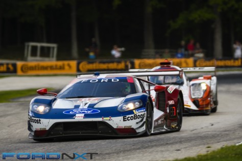 ford-gt-reels-in-its-fourth-imsa-victory-in-a-row-at-road-america-2018-08-06_02-40-00_843338