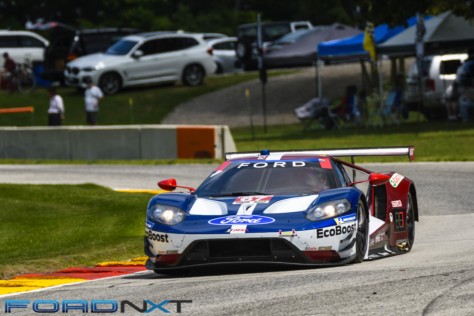 ford-gt-reels-in-its-fourth-imsa-victory-in-a-row-at-road-america-2018-08-06_02-41-39_833309