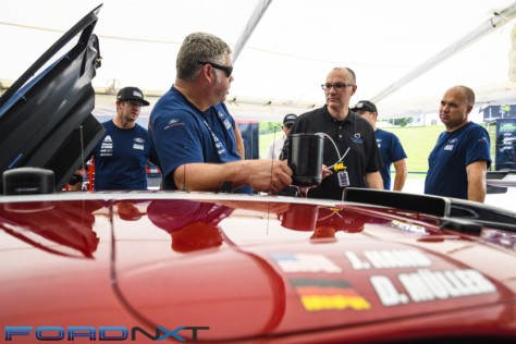 ford-gt-reels-in-its-fourth-imsa-victory-in-a-row-at-road-america-2018-08-06_02-43-30_427504