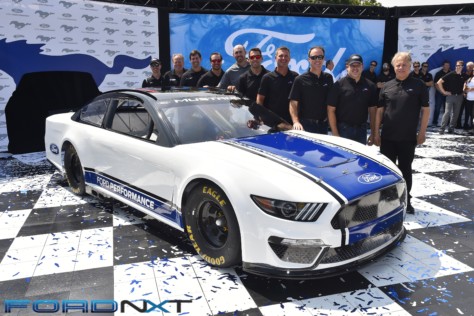 mustang-is-dressed-for-success-in-nascar-cup-series-racing-next-year-2018-08-10_16-25-15_108880
