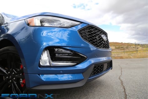 first-drive-the-2019-edge-st-strikes-a-fun-balance-between-performance-practicality-2018-10-08_13-00-39_548564