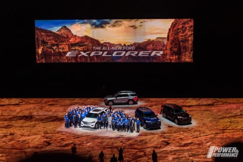 2020-ford-explorer-gets-400-horsepower-performance-st-version-2019-01-16_00-17-58_560148