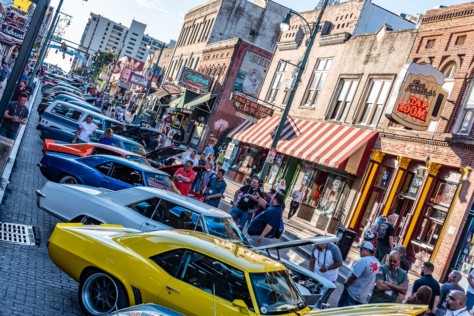 goodguys-hall-of-fame-road-tour-visits-the-home-of-the-blues-2019-09-30_15-17-22_539083