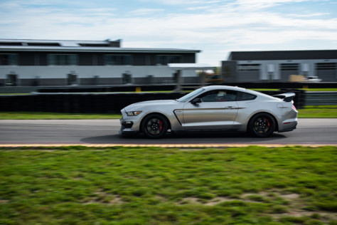 driven-2020-shelby-gt350r-2019-10-16_17-50-55_432642