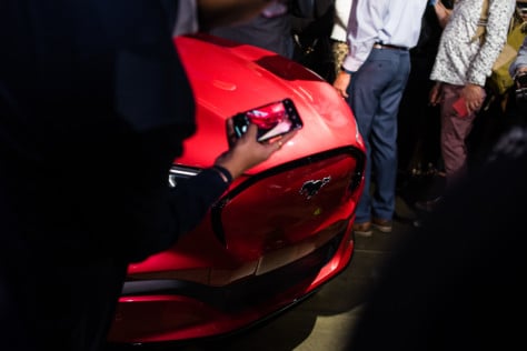 ford-introduces-the-mustang-mach-e-at-2019-la-auto-show-2019-11-18_21-44-30_371552