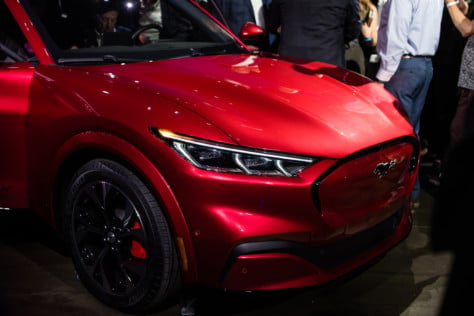 ford-introduces-the-mustang-mach-e-at-2019-la-auto-show-2019-11-18_21-44-41_180705