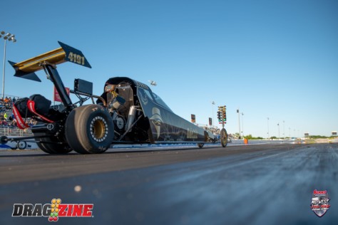 drag-racing-is-back-the-throwdown-in-t-town-goes-down-at-tulsa-2020-05-12_22-09-56_391901