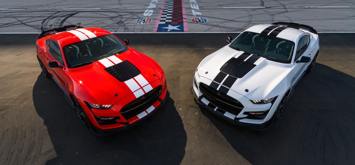 Make Your Shelby GT500 Lighter & Faster With Carbon Fiber Style