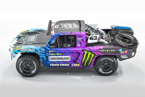 ken-block-1100hp-trophy-truck-revealed-at-a-massive-beach-party-2021-08-03_13-44-01_582116