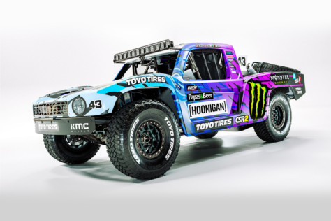 ken-block-1100hp-trophy-truck-revealed-at-a-massive-beach-party-2021-08-03_13-44-08_209776