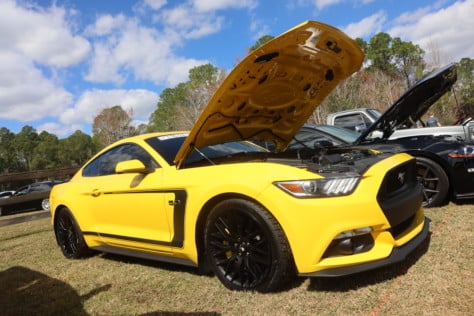 vmps-first-car-show-draws-hordes-of-fords-to-its-florida-facility-2022-02-22_08-12-10_617352