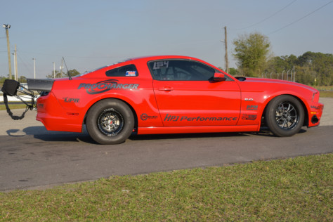 stacey-robys-2014-ford-mustang-gt-2022-04-28_13-43-01_208378
