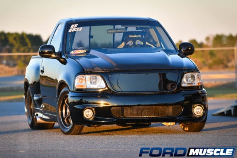 twin-turbo-svt-lightning-street-truck-jolts-the-quarter-mile-with-7s-2022-04-29_08-02-28_768309
