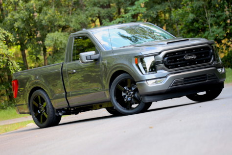 steeda-delivers-the-supercharged-f-150-classic-lightning-fans-crave-2022-06-13_07-04-39_682998
