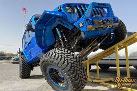 vehicle-spotlight-dawsons-4-wheel-performance-big-blue-jlu-392-2022-07-07_19-24-13_658642