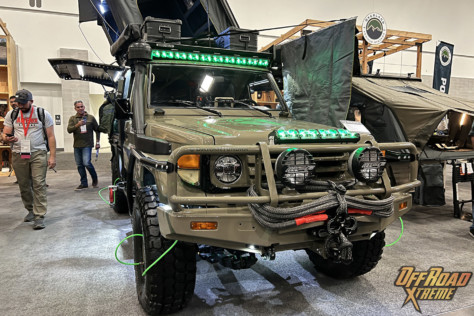sema-2022-overland-vehicle-systems-makes-off-road-camping-luxurious-2022-12-07_16-45-03_513578