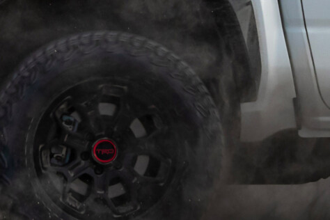 2024-toyota-tacoma-teasers-have-truck-fans-salivating-2023-05-03_16-28-38_892478