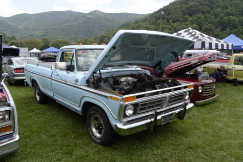 mustangs-broncos-and-f-100s-invade-maggie-valley-for-all-ford-show-2023-08-31_10-04-06_113595