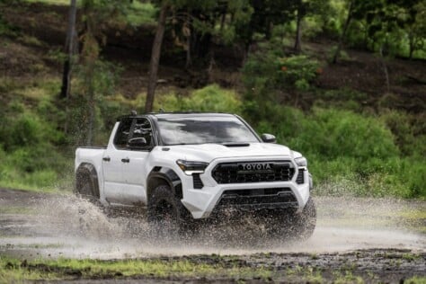 2024-toyota-tacoma-design-inspired-by-off-road-racing-2024-01-08_17-31-30_941080