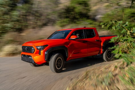 2024-toyota-tacoma-design-inspired-by-off-road-racing-2024-01-08_17-32-31_200337