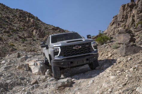 driving-new-chevrolet-zr2-trucks-through-king-of-the-hammers-2024-01-11_16-43-01_520656