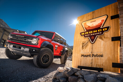 f1-drivers-get-a-taste-of-off-roading-in-the-new-bronco-raptor-2024-01-09_17-43-20_180323